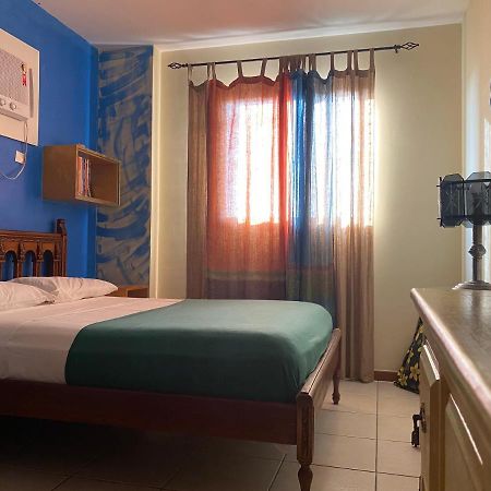 וילה ולייה Comfortable Beachfront Apartment מראה חיצוני תמונה