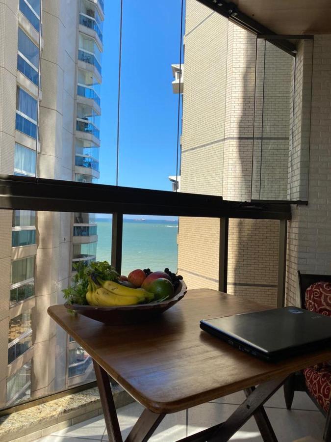 וילה ולייה Comfortable Beachfront Apartment מראה חיצוני תמונה